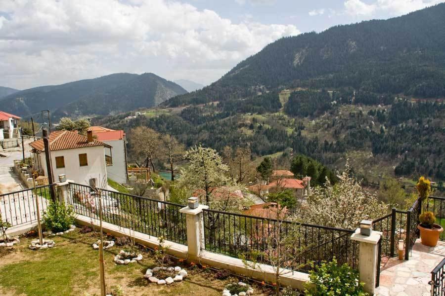 Guesthouse Irida Belokomiti エクステリア 写真